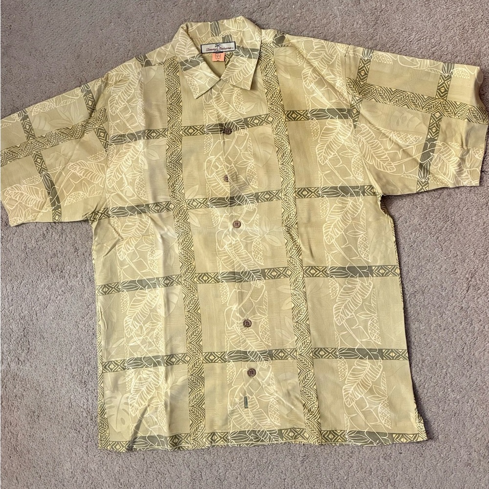 Vintage Tommy Bahama Hawaiian Shirt Light Green Leaf Design 100% Size Small